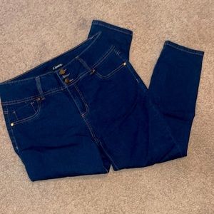 NWOT Women’s stretch jeans